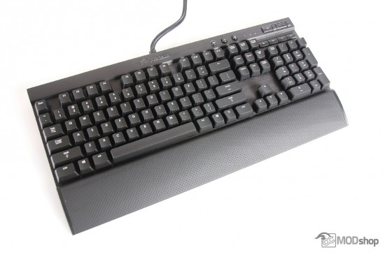 Keyboard with wrist rest